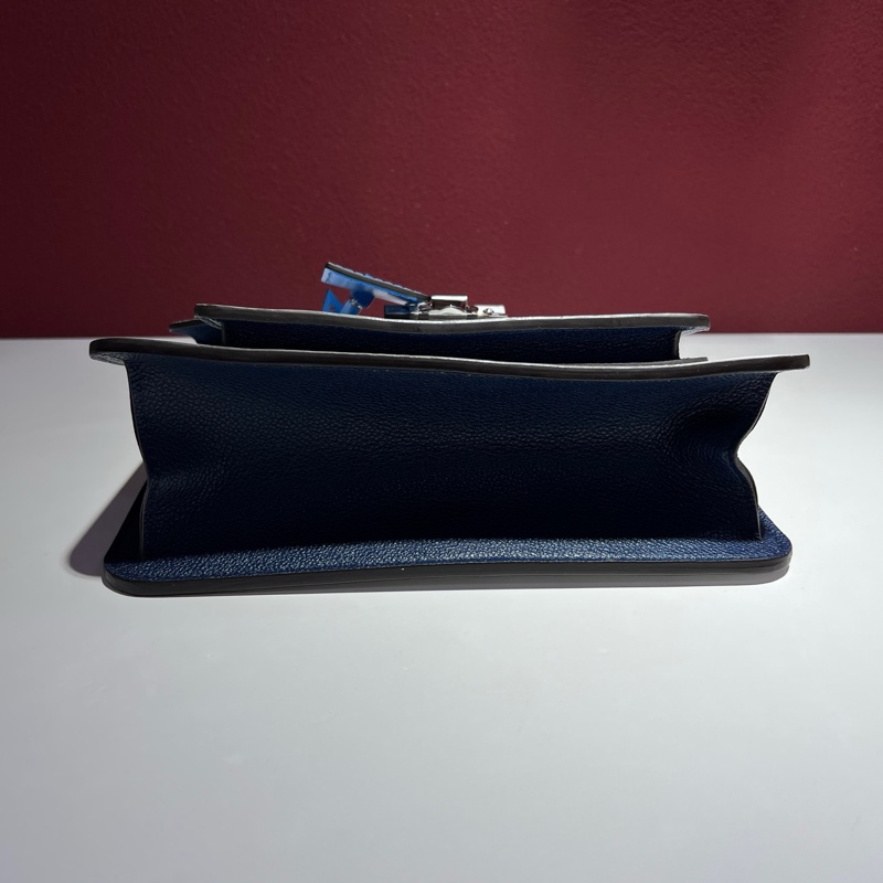 路易威登/Louis Vuitton  Neo Monceau 白色水波紋郵差包 長：25 cm 寬：8 cm 高：16 cm 。-4