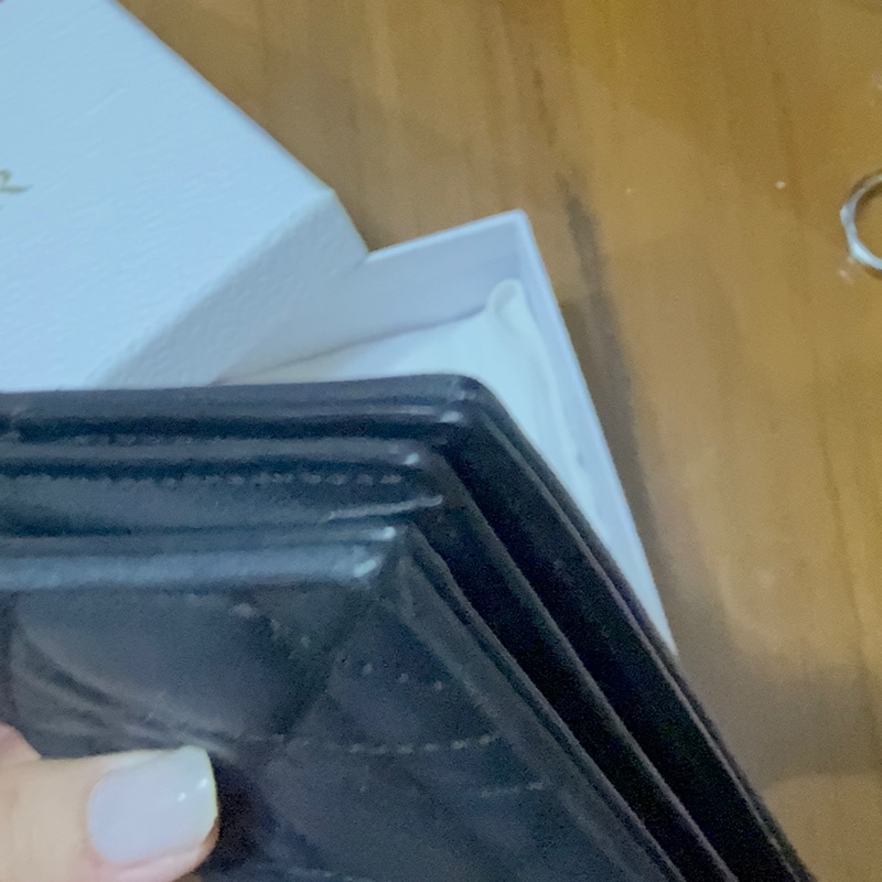 🩶全配 DIOR 經典Lady Dior系列藤格紋圖案小羊皮暗釦短夾(黑色)-17