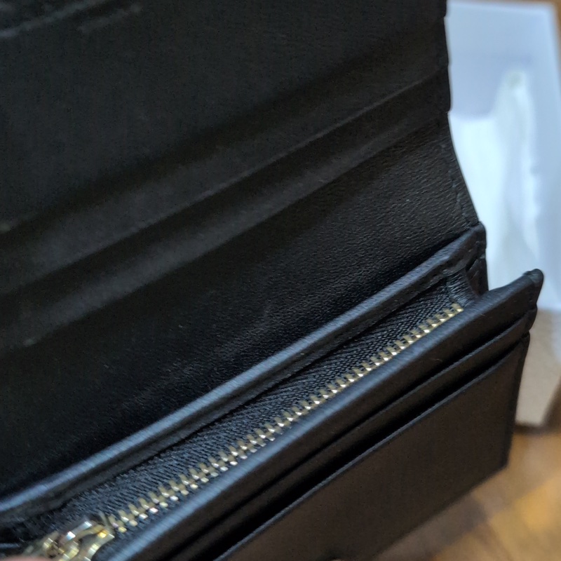 🩶全配 DIOR 經典Lady Dior系列藤格紋圖案小羊皮暗釦短夾(黑色)-29