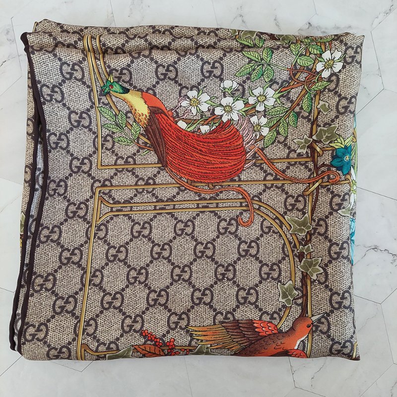 GUCCI 古馳 印花桑蠶絲斜紋方巾~95新閒置品-20