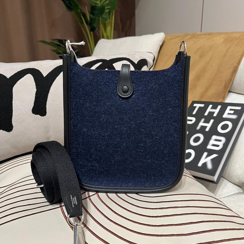 HERMES Mini Evelyne 16 ,2Z 午夜藍 Bleu Nuit牛皮 Feutre 羊毛氈銀扣,STAMP Z ,-2