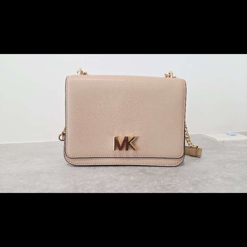Michael Kors Mott 撞色風琴包-5