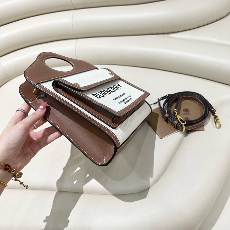 Burberry pocket bag 帆布郵差包-1