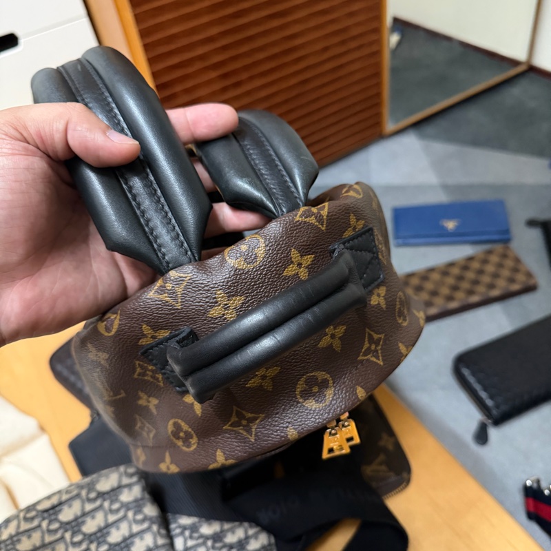 Lv老花後背包 (中號)-4