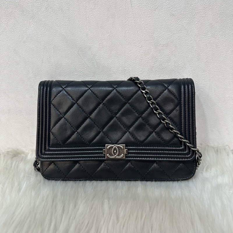 Chanel 黑皮銀釦格紋boy woc 斜背包-0