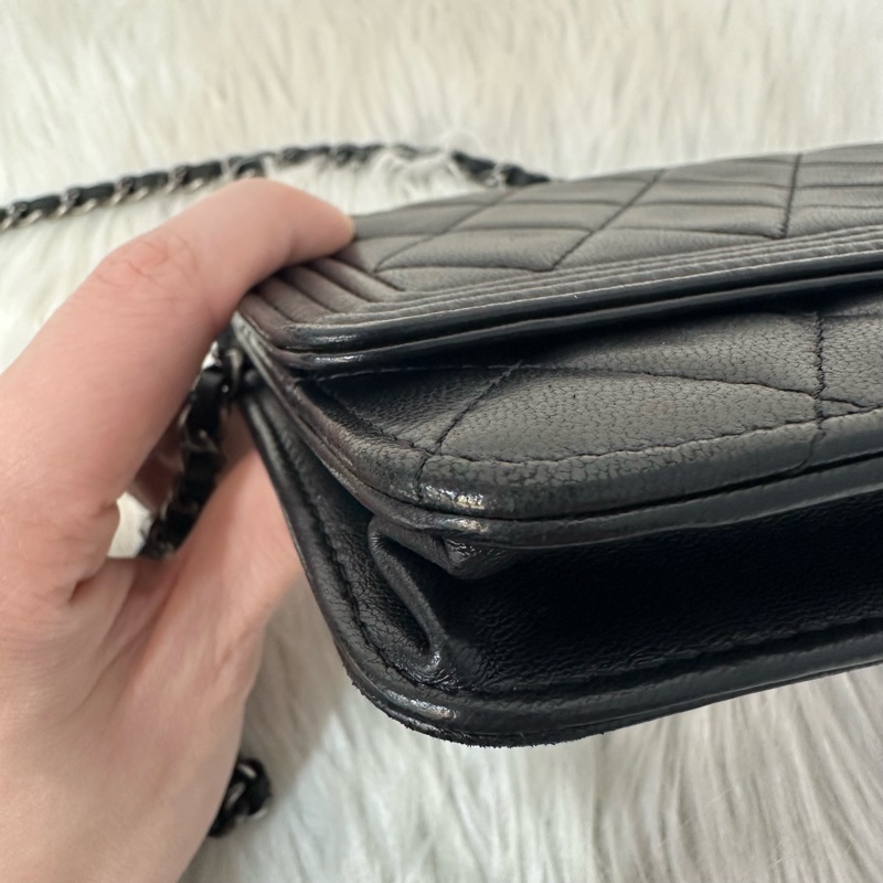 Chanel 黑皮銀釦格紋boy woc 斜背包-5