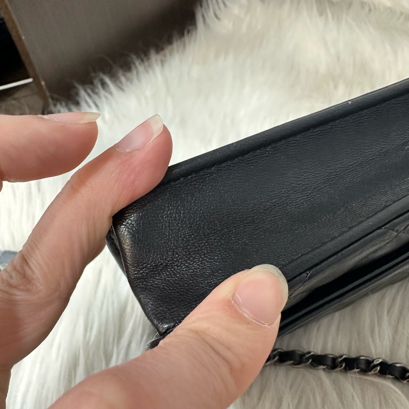 Chanel 黑皮銀釦格紋boy woc 斜背包-13