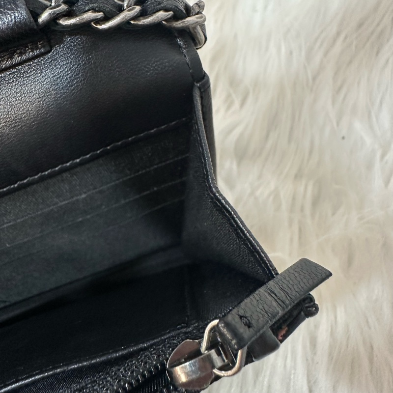 Chanel 黑皮銀釦格紋boy woc 斜背包-17