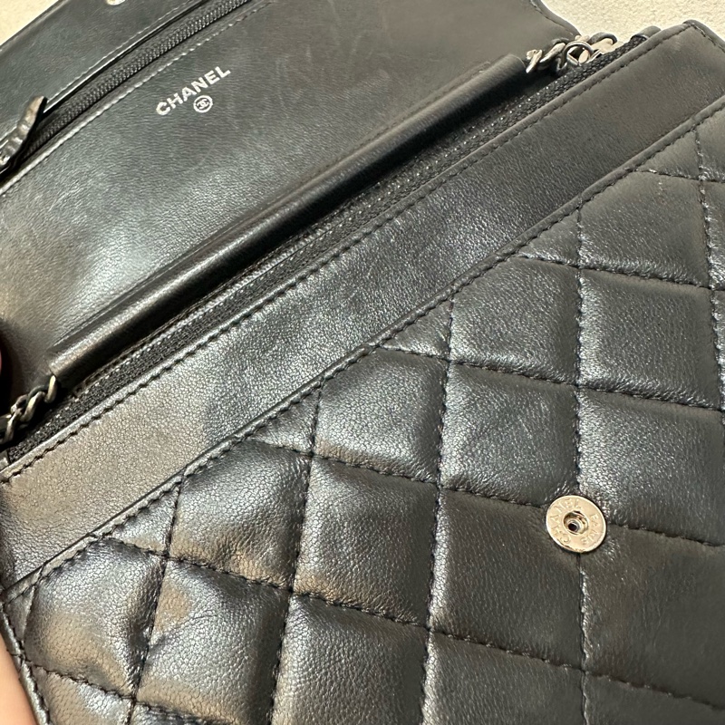 Chanel 黑皮銀釦格紋boy woc 斜背包-22