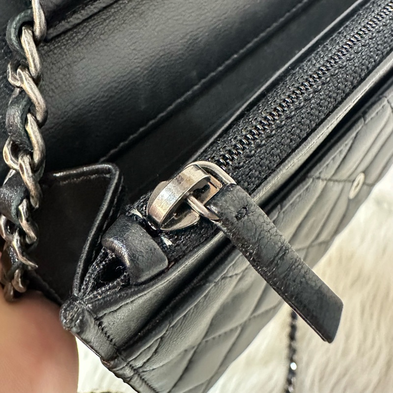 Chanel 黑皮銀釦格紋boy woc 斜背包-35