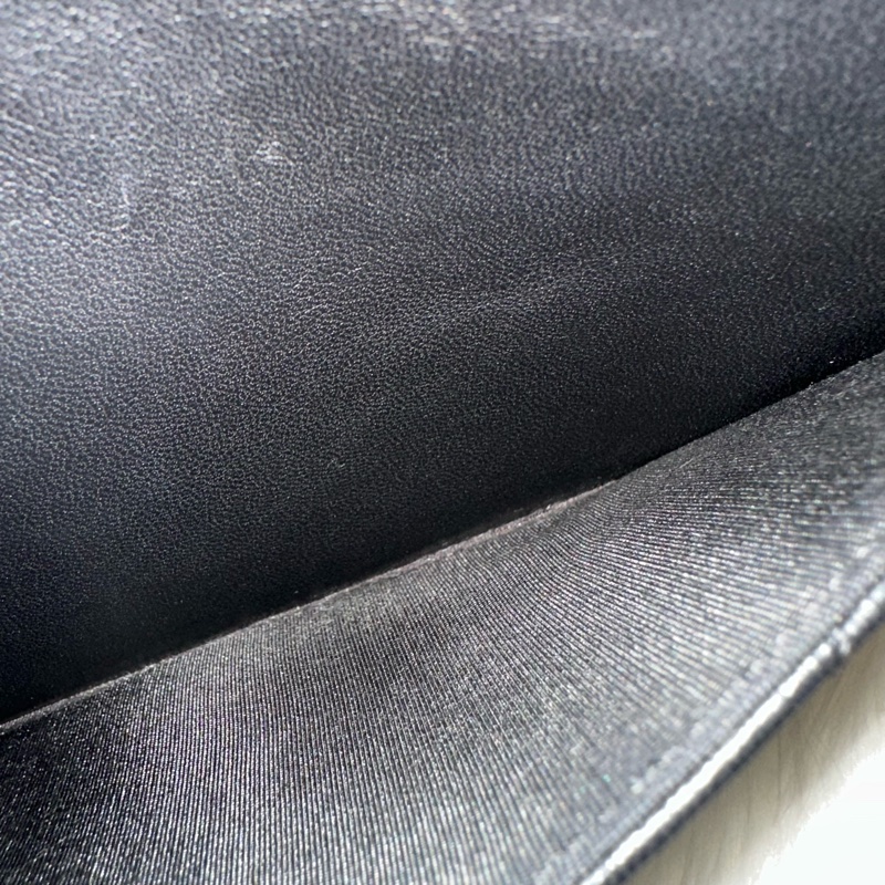 Chanel 黑皮銀釦格紋boy woc 斜背包-43