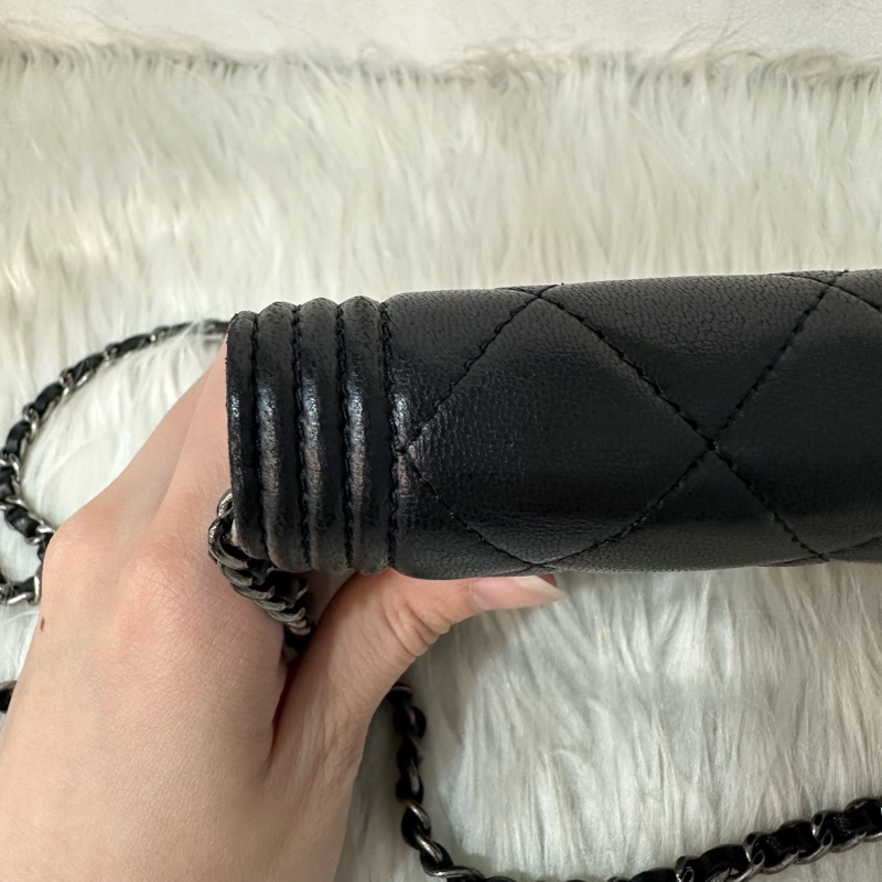 Chanel 黑皮銀釦格紋boy woc 斜背包-46