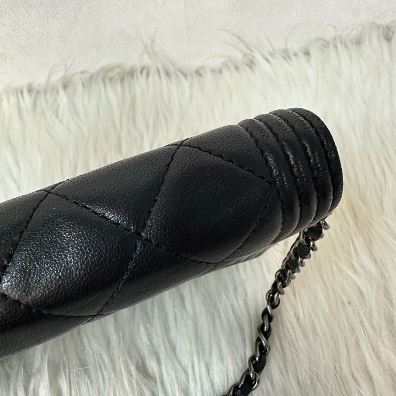 Chanel 黑皮銀釦格紋boy woc 斜背包-48