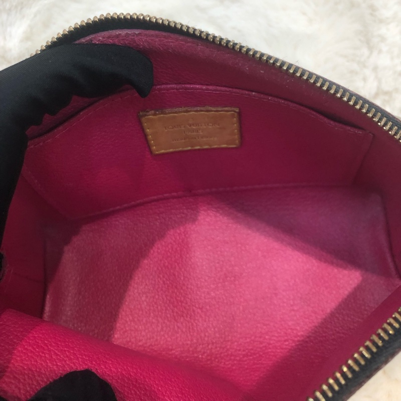 LV黑三彩化妝袋 XC035-10