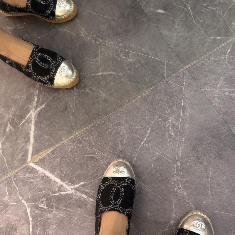 近新Chanel香奈兒大雙C logo鉛筆鞋彩色織線毛呢黑銀配刺繡草編鞋漁夫鉛筆鞋36號-12