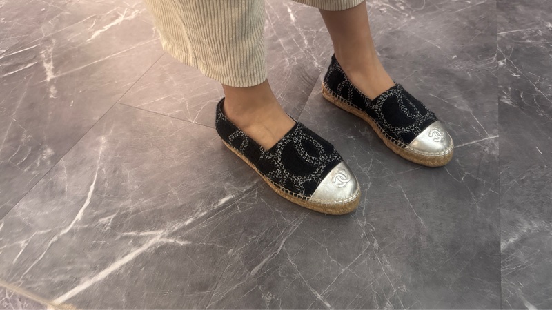 近新Chanel香奈兒大雙C logo鉛筆鞋彩色織線毛呢黑銀配刺繡草編鞋漁夫鉛筆鞋36號-13