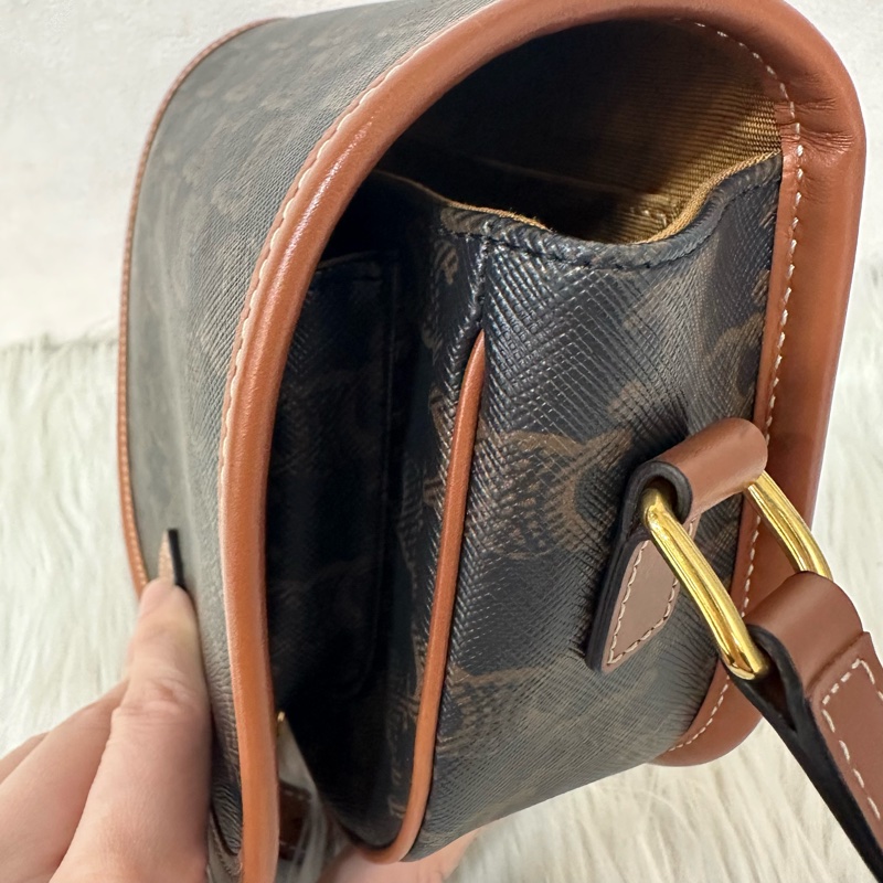 Celine 191502 老花凱旋門金釦馬鞍包 斜背包 folco triomphe-20