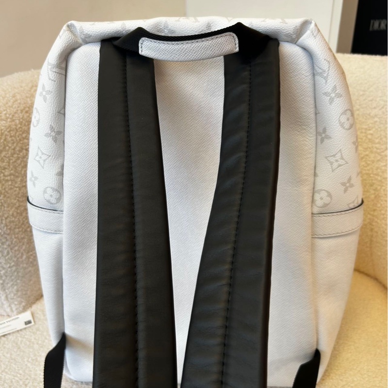 路易威登 / Louis Vuitton M30953 Monogram 塗層帆布及 Taïga 牛皮革背包-6