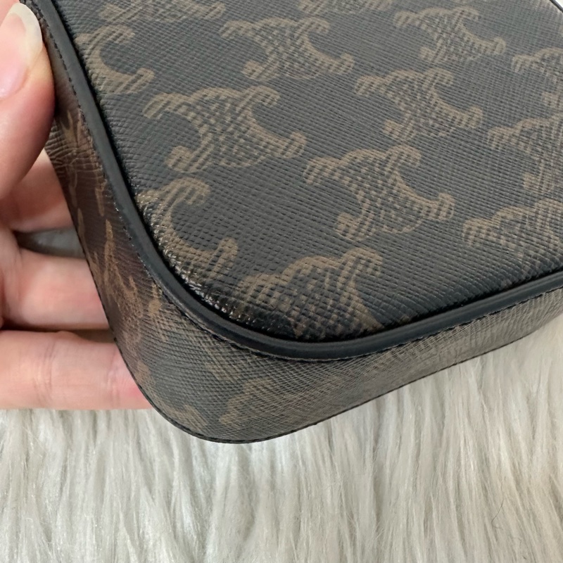 Celine 老花金釦凱旋門迷你斜背包-9