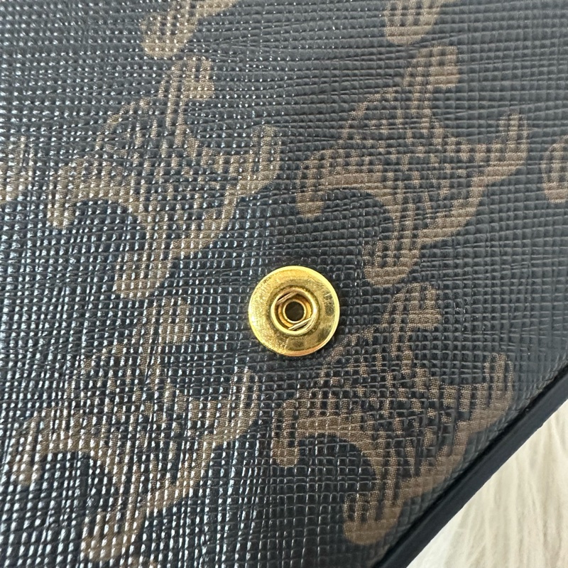 Celine 老花金釦凱旋門迷你斜背包-20