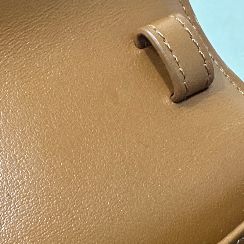 Celine 老花金釦凱旋門迷你斜背包-25