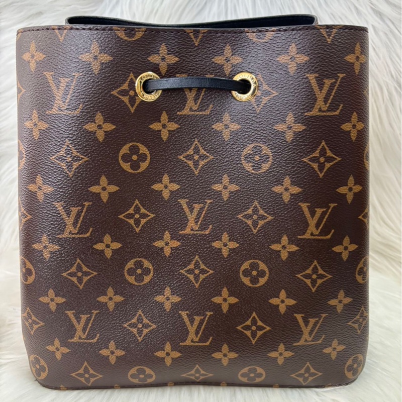 LV 路易威登 NEONOE系列 黑桶中號 牛皮黑色水桶包-2