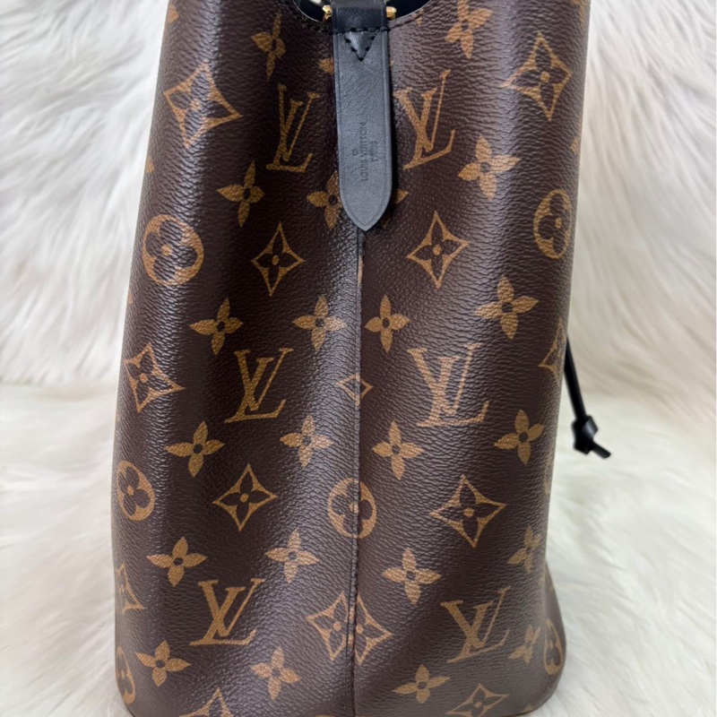 LV 路易威登 NEONOE系列 黑桶中號 牛皮黑色水桶包-3