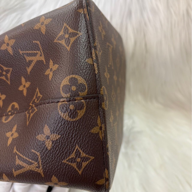 LV 路易威登 NEONOE系列 黑桶中號 牛皮黑色水桶包-7