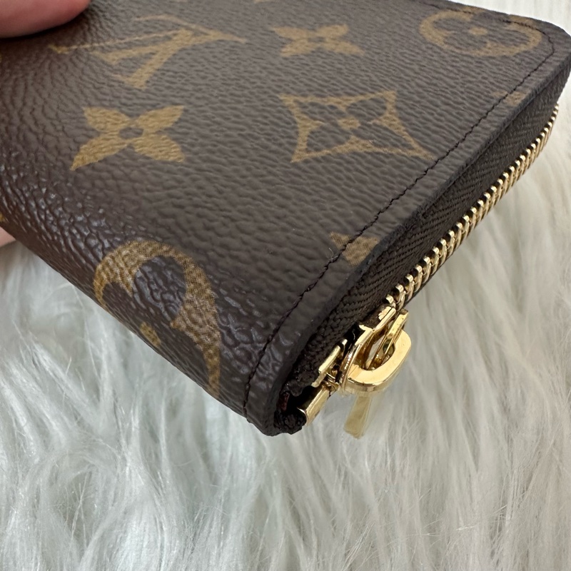 LV M60067 原花金釦拉鏈零錢包-3