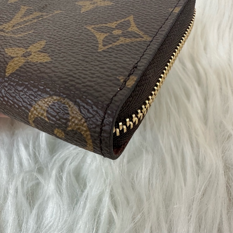 LV M60067 原花金釦拉鏈零錢包-4