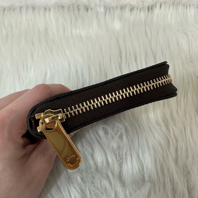 LV M60067 原花金釦拉鏈零錢包-11