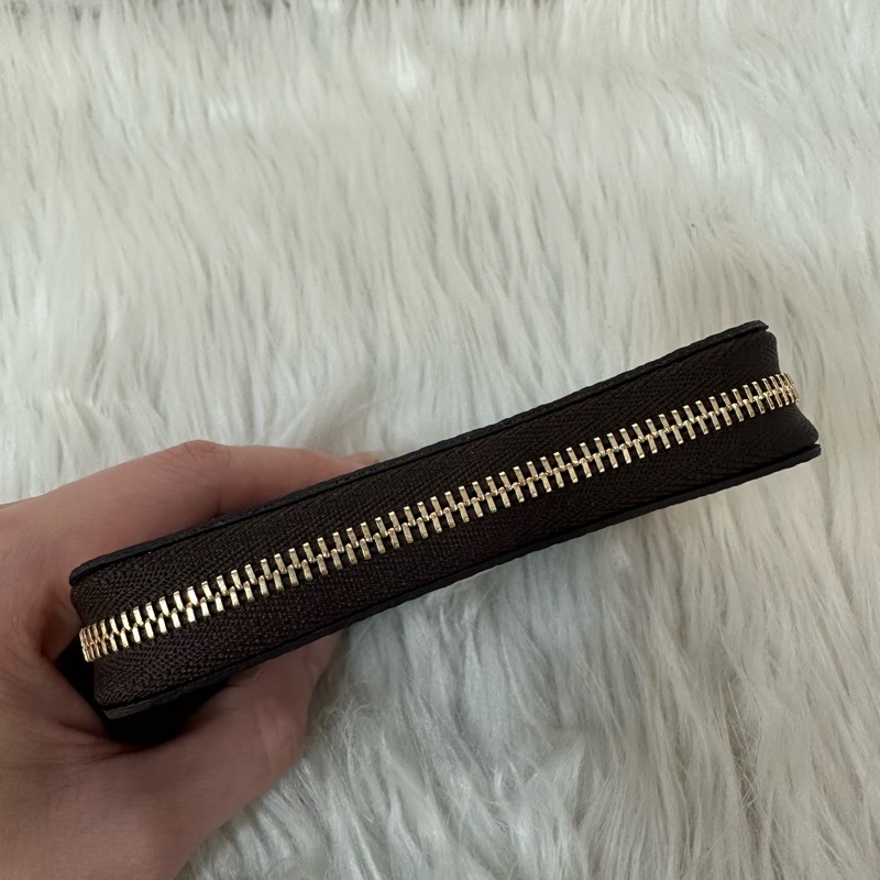 LV M60067 原花金釦拉鏈零錢包-12