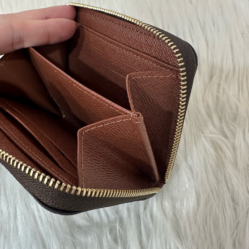 LV M60067 原花金釦拉鏈零錢包-17