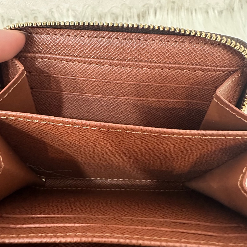 LV M60067 原花金釦拉鏈零錢包-20