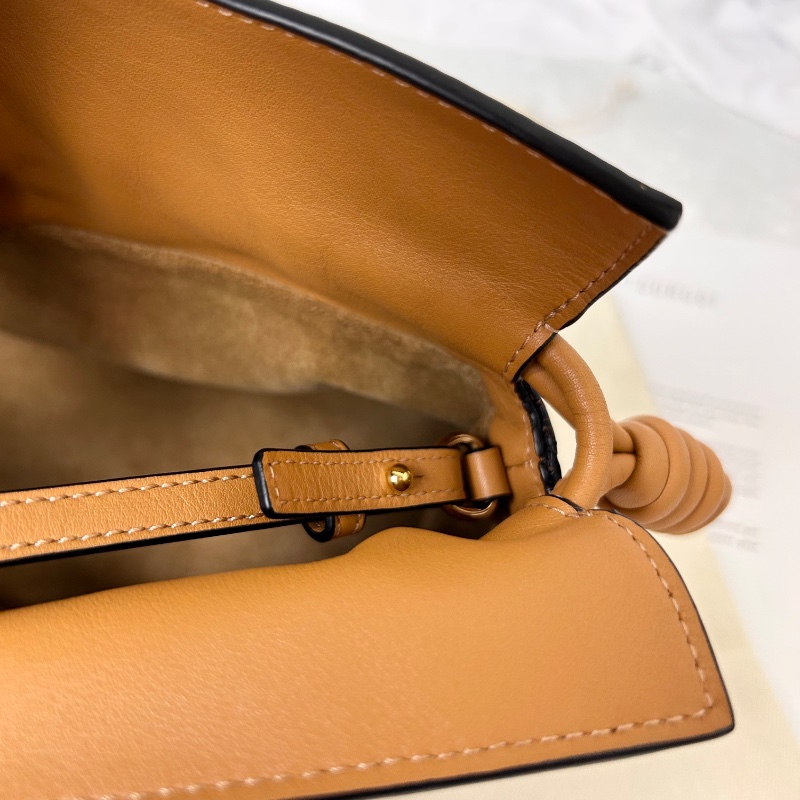 Loewe Flamenco 系列肩背包福袋包-26