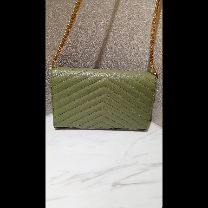 YSL V字縫線魚子醬牛皮金LOGO斜肩/橄欖綠-6