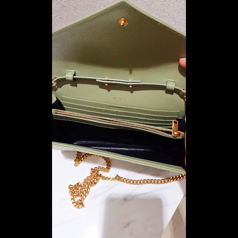 YSL V字縫線魚子醬牛皮金LOGO斜肩/橄欖綠-8