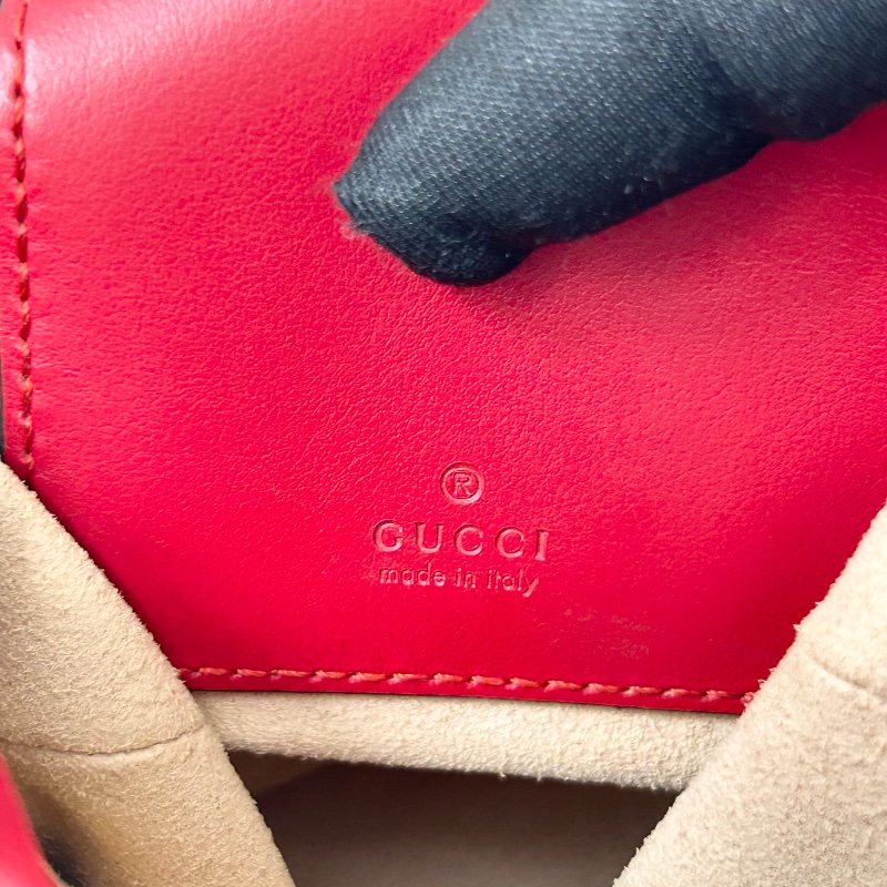 Gucci 迷你山形絎縫皮鏈條水桶包-19