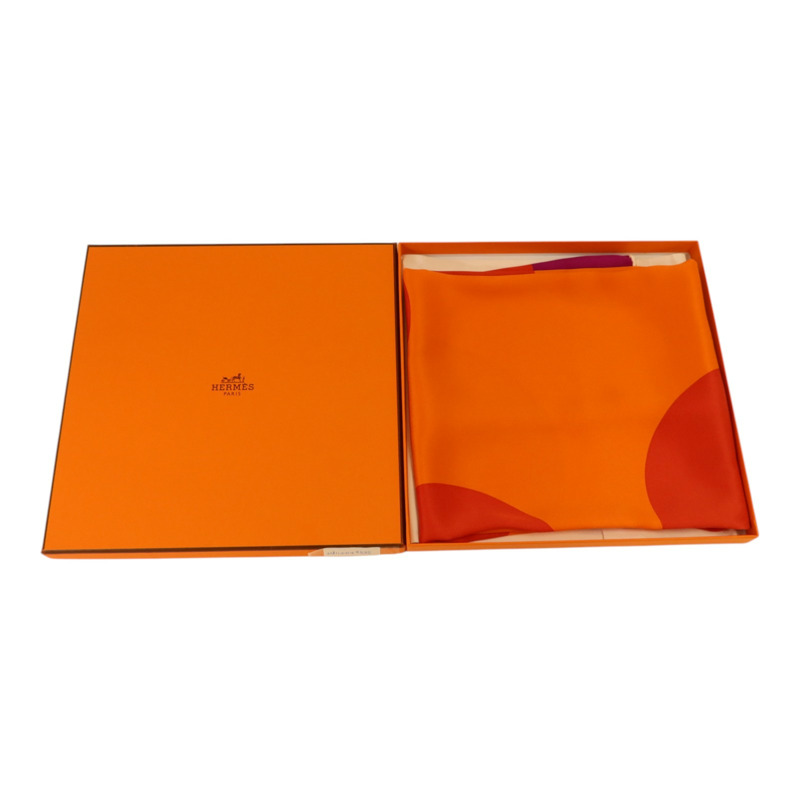 HERMES 絲質Scaft 70x70絲巾-9