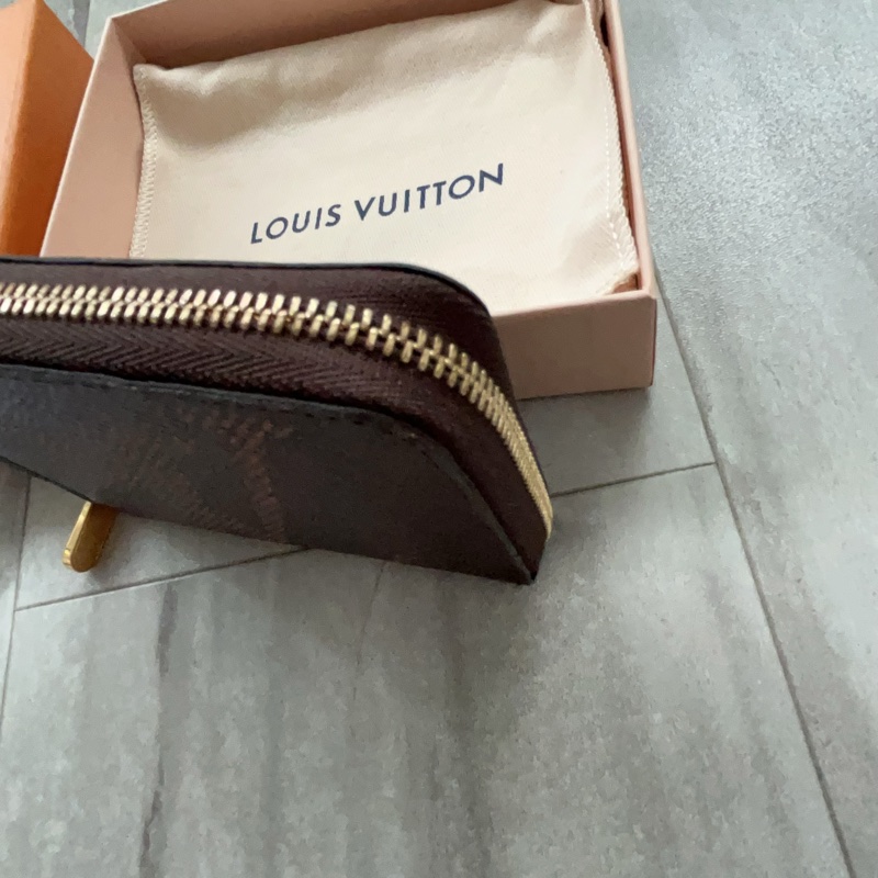 LV Giant Monogram 大logo時尚短夾-4