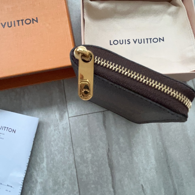 LV Giant Monogram 大logo時尚短夾-14