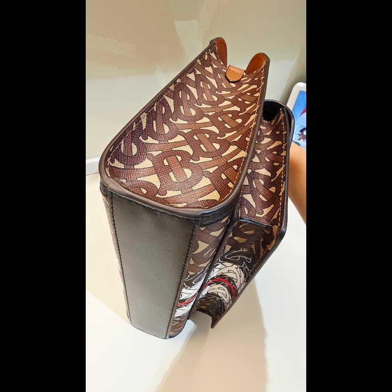 BURBERRY 滿版TB手提兩用包-4