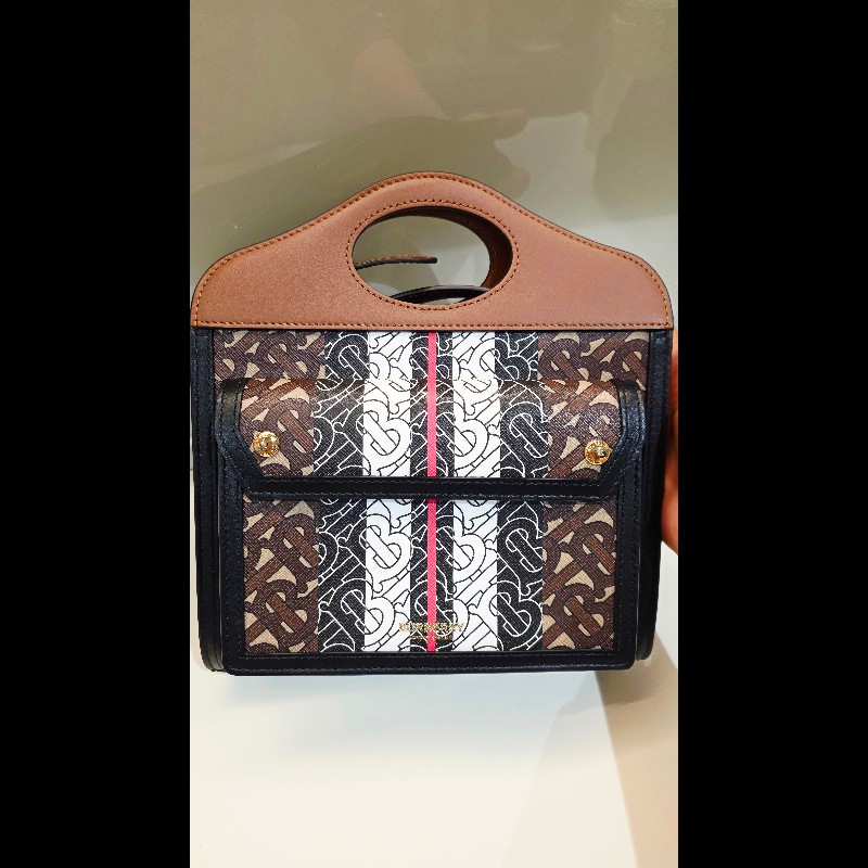 BURBERRY 滿版TB手提兩用包-9