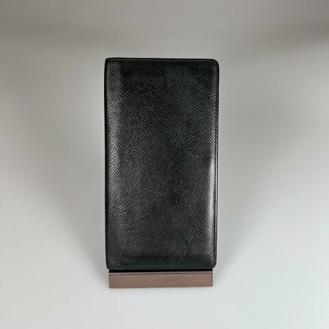 LV M31002  黑壓紋對開長夾