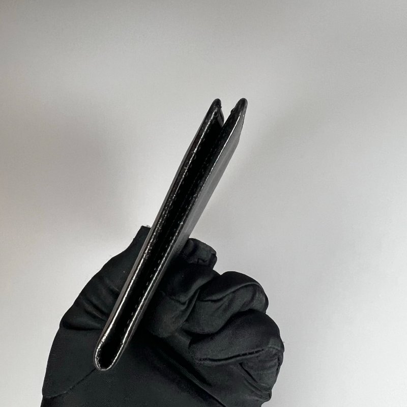 LV M31002 黑壓紋對開長夾-3