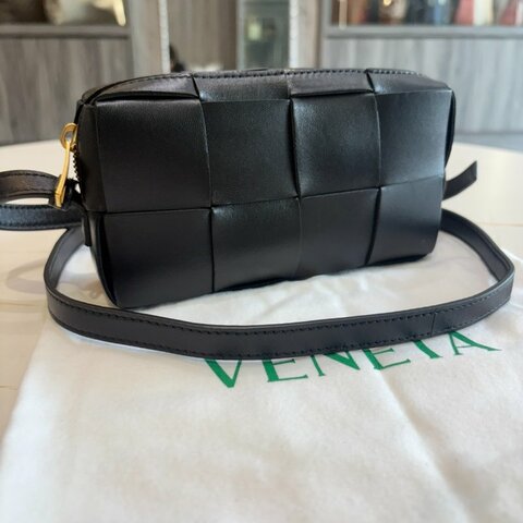 *SHIHNA名牌精品* BOTTEGA VENETA Mini Cassette 大格編織相機包