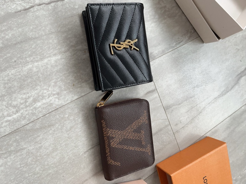 Yves Saint Laurent 全新黑金短夾-4