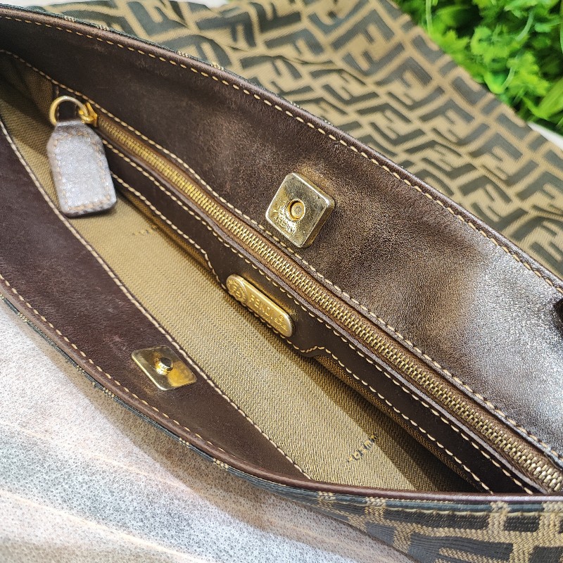 Fendi Shoulder Bag-9