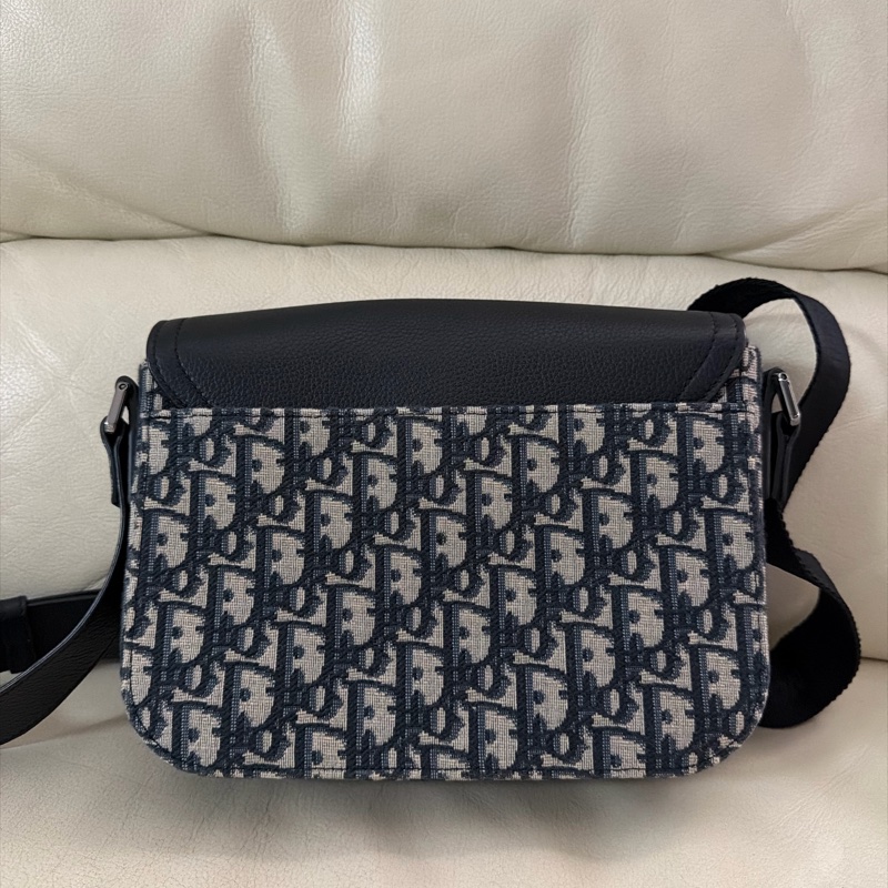 小碼 Saddle 翻蓋郵差袋-6