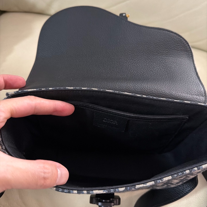 小碼 Saddle 翻蓋郵差袋-9
